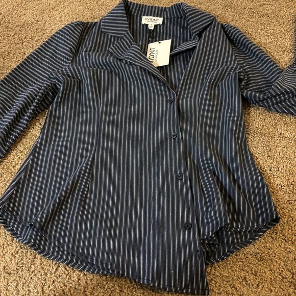 EVIDNT BLOUSE - Picture 3 of 8